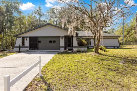 240 W Nova Pl, Citrus Springs, FL 34434
