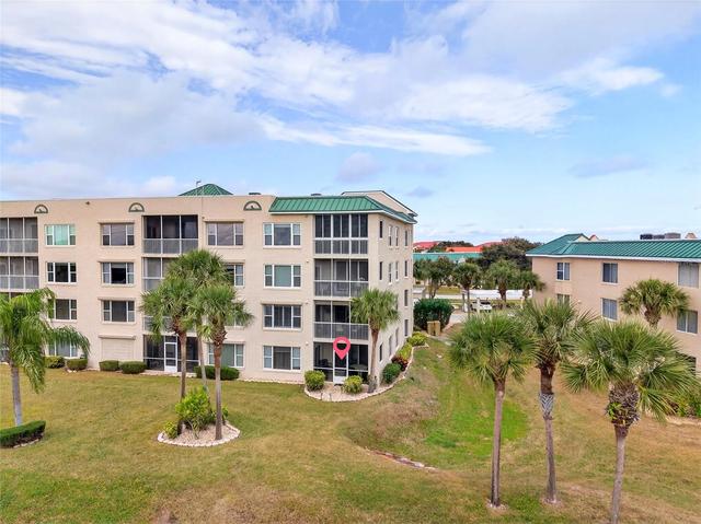 420 Bouchelle Dr #101, New Smyrna Beach, FL 32169