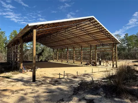 16386 Kakawi Rd, Weeki Wachee, FL 34614