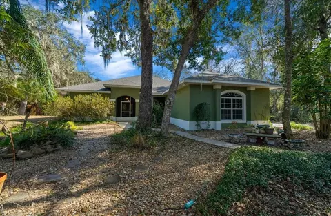 16731 SE 181st Ter, Weirsdale, FL 32195
