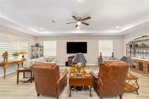 Living - 10691 SW 99th Pl, Ocala, FL 34481 photo 2 of 3