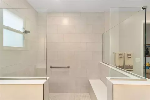 Bath - 10691 SW 99th Pl, Ocala, FL 34481 photo 2 of 3