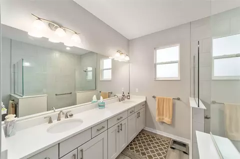 Bath - 10691 SW 99th Pl, Ocala, FL 34481 photo 1 of 3