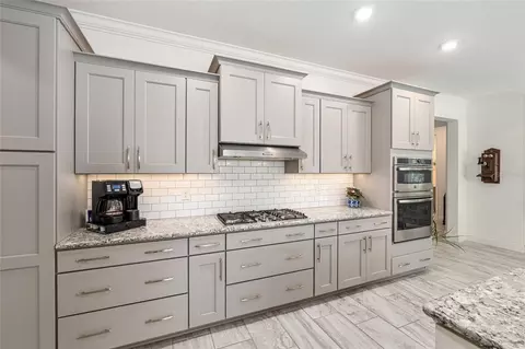 Kitchen - 9077 SW 81st Loop, Ocala, FL 34481 photo 4 of 4