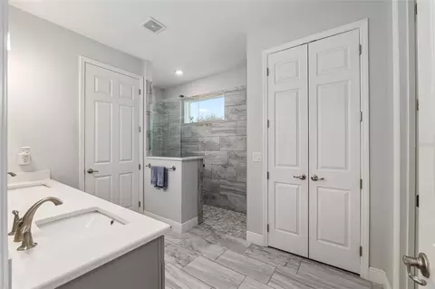 Bath - 9077 SW 81st Loop, Ocala, FL 34481 photo 1 of 6