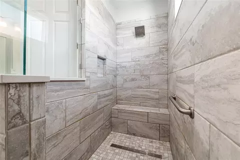 Bath - 9077 SW 81st Loop, Ocala, FL 34481 photo 4 of 6