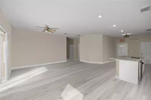 Living - 13920 NE 6th St, Williston, FL 32696 photo 2 of 2
