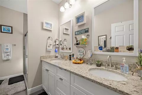 Bath - 13920 NE 6th St, Williston, FL 32696 photo 1 of 3