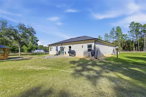 Exterior - 13920 NE 6th St, Williston, FL 32696 photo 4 of 7