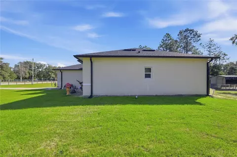 Exterior - 13920 NE 6th St, Williston, FL 32696 photo 2 of 7