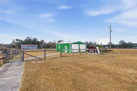 9900 SE Sunset Harbor Rd, Summerfield, FL 34491