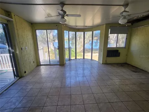 Living - 25 Emerald Dr, Ocala, FL 34472 photo 12 of 14