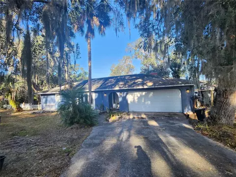 Exterior - 25 Emerald Dr, Ocala, FL 34472 photo 2 of 27