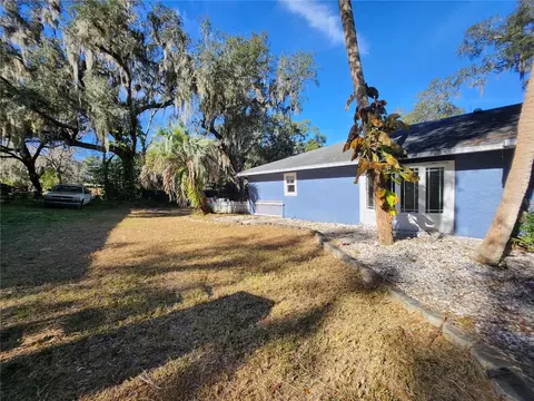 Exterior - 25 Emerald Dr, Ocala, FL 34472 photo 7 of 27
