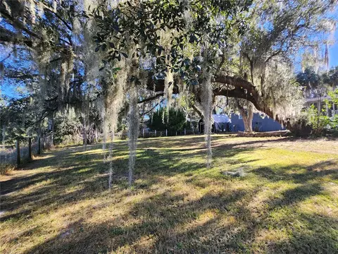 Exterior - 25 Emerald Dr, Ocala, FL 34472 photo 13 of 27
