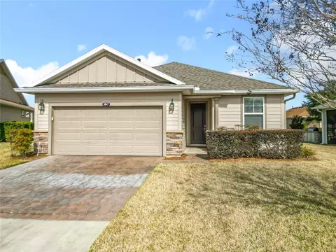 5647 NW 37th Lane Rd, Ocala, FL 34482