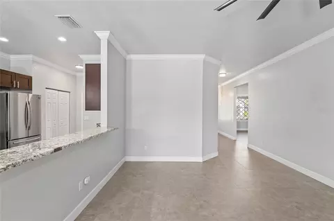Living - 4765 SE 25th Loop, Ocala, FL 34480 photo 7 of 9