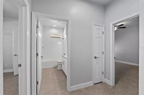 Entry Way - 4765 SE 25th Loop, Ocala, FL 34480 photo 6 of 8