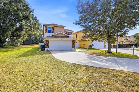 4913 NE 122nd Ave, Oxford, FL 34484