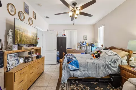 Bedroom - 9200 E Windwood Loop, Inverness, FL 34450 photo 2 of 7