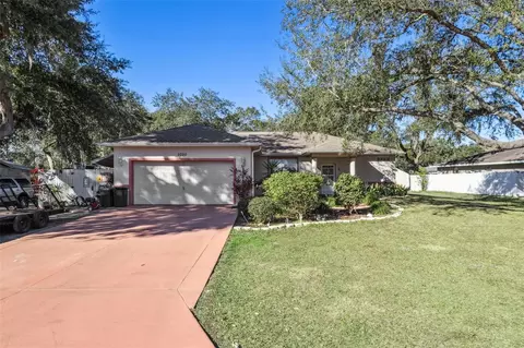 Exterior - 9200 E Windwood Loop, Inverness, FL 34450 photo 2 of 9
