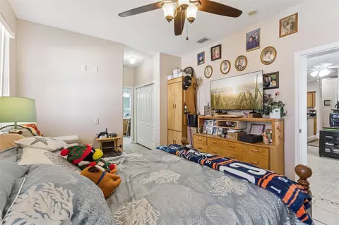 Bedroom - 9200 E Windwood Loop, Inverness, FL 34450 photo 1 of 7