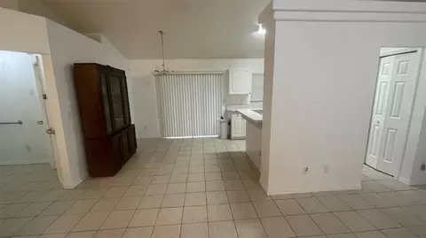 Living - 32 Almond Dr, Ocala, FL 34472 photo 1 of 2