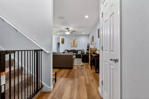 Entry Way - 30 Deer Trail Cir, Bronson, FL 32621 photo 1 of 5