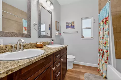 Bath - 30 Deer Trail Cir, Bronson, FL 32621 photo 1 of 4