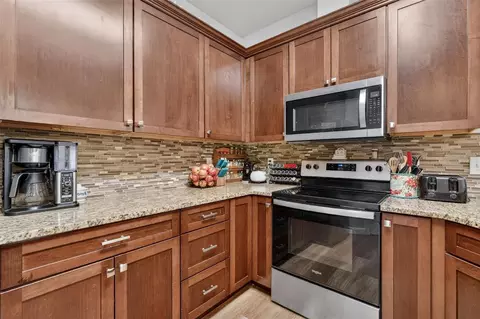 Kitchen - 30 Deer Trail Cir, Bronson, FL 32621 photo 3 of 5