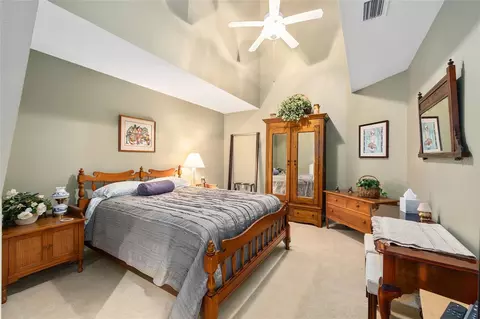 Bedroom - 2150 SE 73 Loop, Ocala, FL 34480 photo 2 of 2