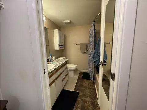 Bath - 625 Midway Dr #A, Ocala, FL 34472 photo 1 of 3