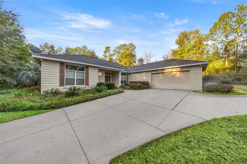 20698 SW 93rd Lane Rd, Dunnellon, FL 34431