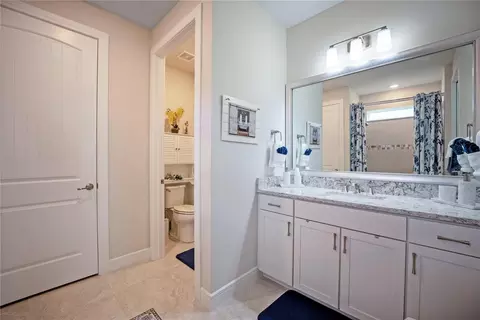 Bath - 9284 SW 56th Loop, Ocala, FL 34481 photo 3 of 10