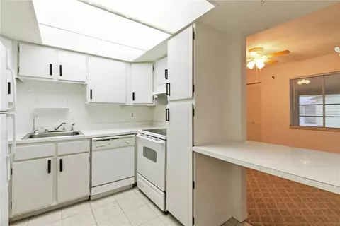 Kitchen - 521 Midway Dr #B, Ocala, FL 34472 photo 1 of 1