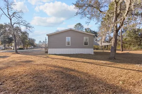 Exterior - 1910 NE 155th Ct, Williston, FL 32696 photo 6 of 11