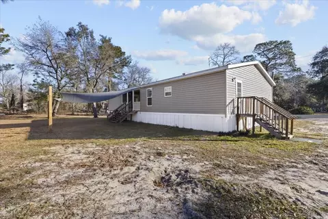 Exterior - 1910 NE 155th Ct, Williston, FL 32696 photo 9 of 11