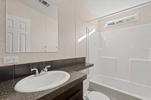 Bath - 1910 NE 155th Ct, Williston, FL 32696 photo 3 of 3