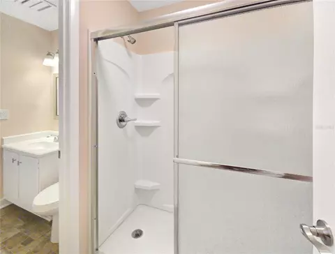 Bath - 504 Silver Crse #A, Ocala, FL 34472 photo 2 of 3