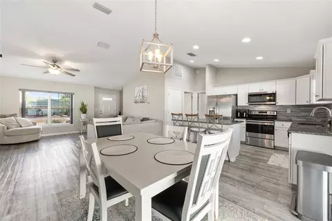 Dining - 99 Pecan Dr, Ocala, FL 34472 photo 3 of 3