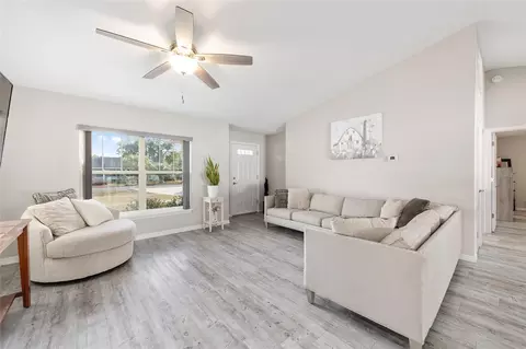 Living - 99 Pecan Dr, Ocala, FL 34472 photo 1 of 2
