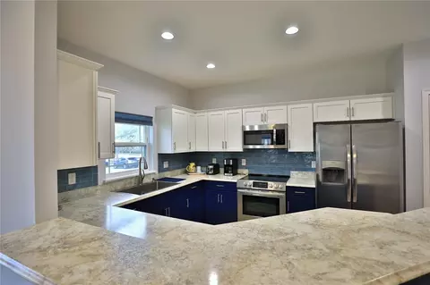 Kitchen - 9549 NW 80th Ave, Ocala, FL 34482 photo 1 of 3