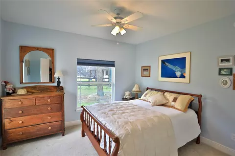 Bedroom - 9549 NW 80th Ave, Ocala, FL 34482 photo 2 of 3