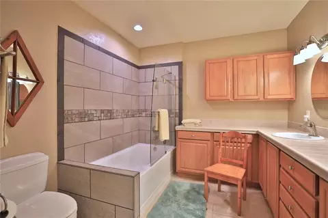 Bath - 9549 NW 80th Ave, Ocala, FL 34482 photo 2 of 3