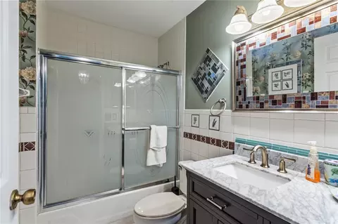 Bath - 4634 NW 35th St, Ocala, FL 34482 photo 4 of 4