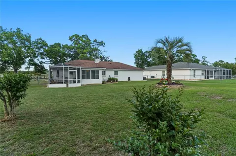 Exterior - 4634 NW 35th St, Ocala, FL 34482 photo 4 of 6