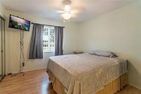 Bedroom - 4634 NW 35th St, Ocala, FL 34482 photo 3 of 5