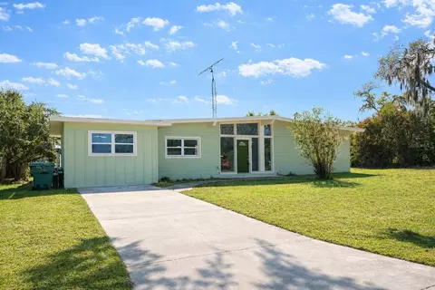 725 Scenic St, Leesburg, FL 34748