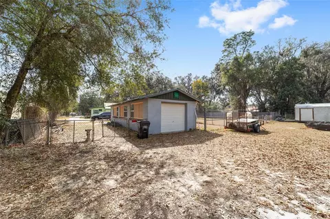 Exterior - 7075 SE Highway 25a, Belleview, FL 34420 photo 10 of 15
