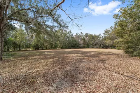 Exterior - 7075 SE Highway 25a, Belleview, FL 34420 photo 13 of 15